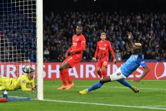 小克鲁伊夫勇敢挑战：中超名帅加盟国家队教练职位